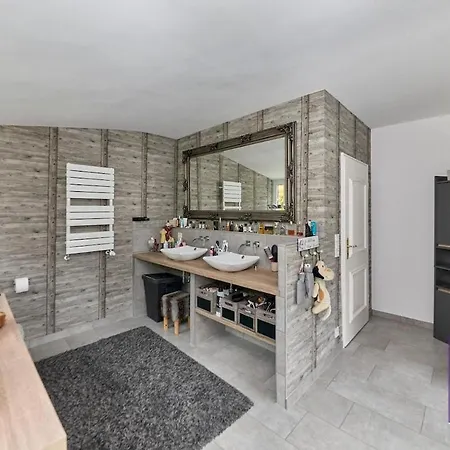 -kues Centrales Wohnen Mit Burgblick , Sauna, Tipi Und Kamin Бернкастель-Кюс