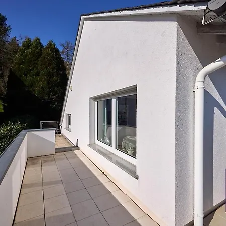 Appartement Mit Sauna In Ruhiger Lage Mit Burgblick